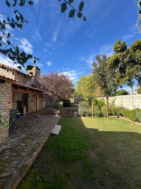 8 Bedroom Property for Sale in Oudtshoorn Western Cape